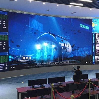 کابینت LED داخلی P1.8 ثابت بزرگ 640×640 میلی متر قابل تنظیم چند جهته